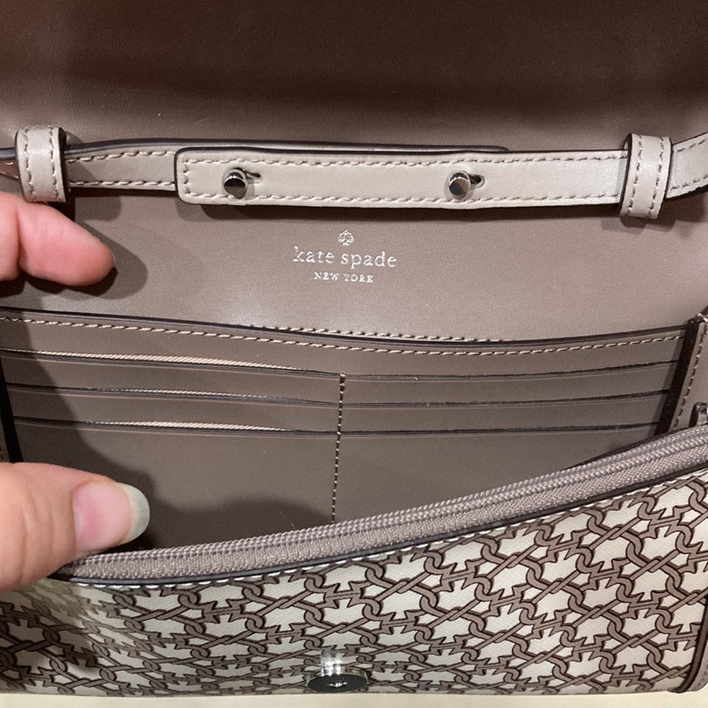 Kate Spade Link Chain Crossbody Purse Bag - Picture 6 of 16